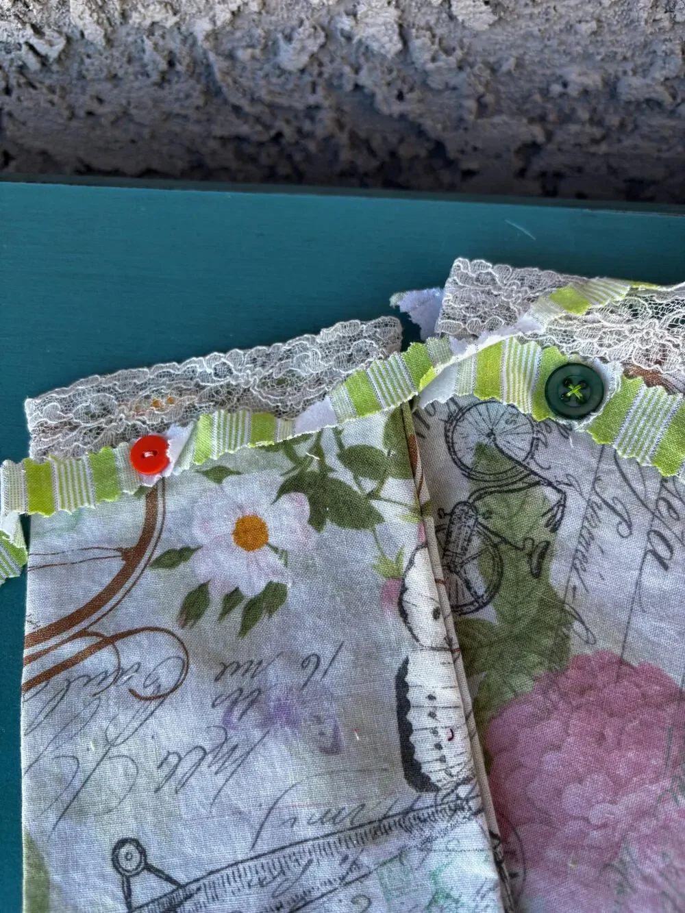 Handmade Paris Themed Gift Bag Set: Gift Wrapping Supplies